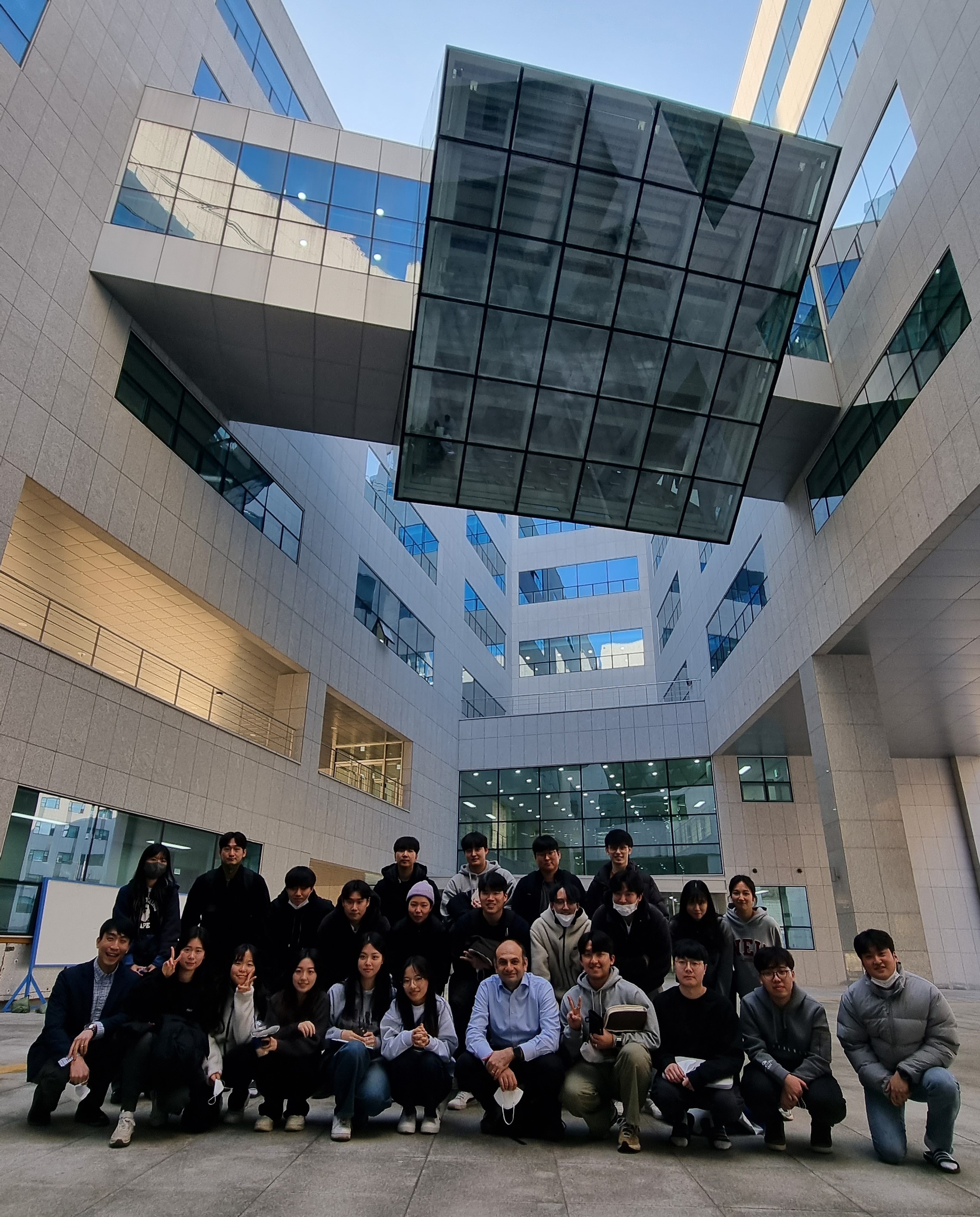 Prof. Ioannis Kymissis visiting us from Columbia University, USA (2023-01-12)