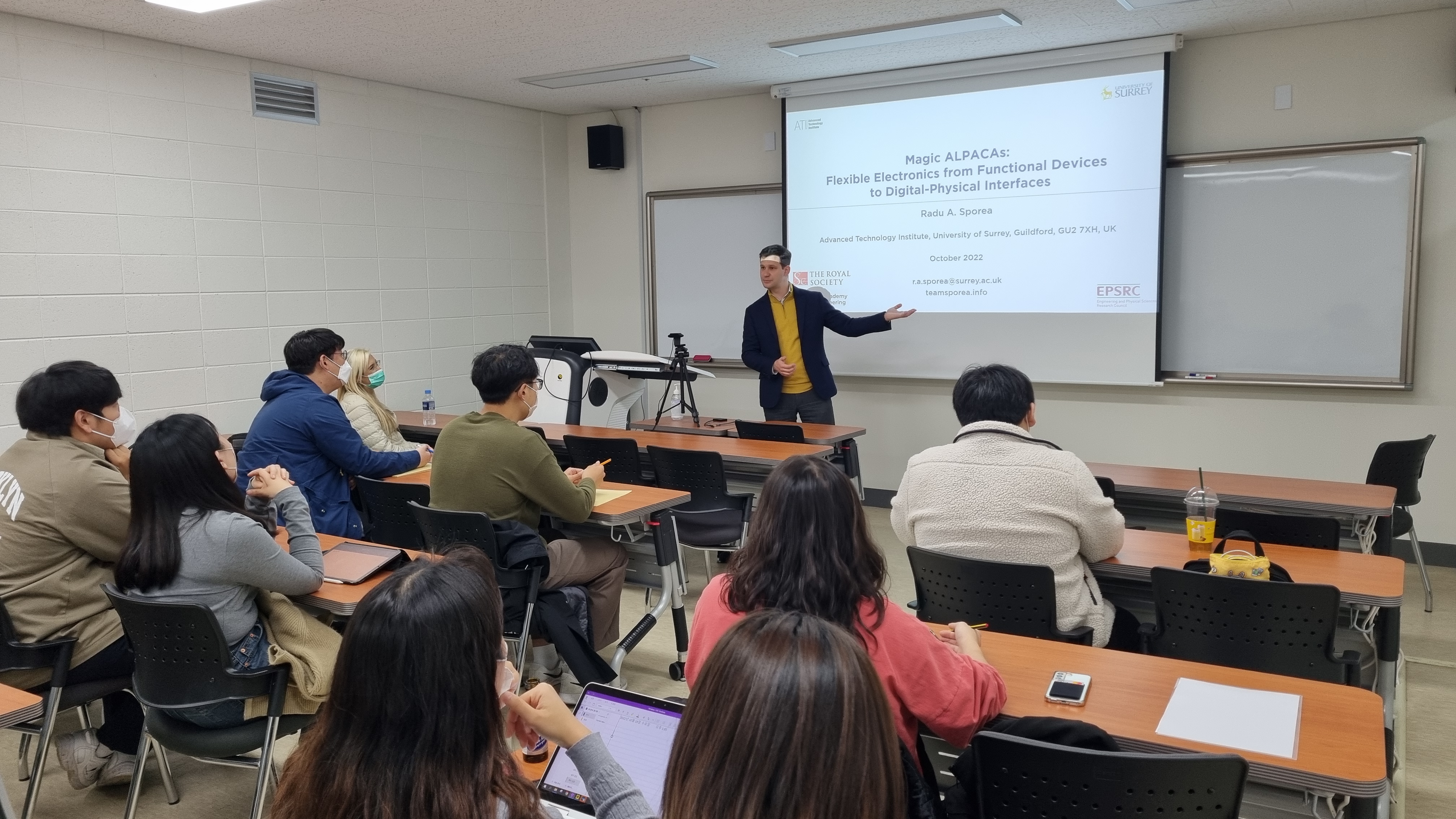 Prof. Radu Sporea visiting us from University of Surrey, UK (2022-10-19)